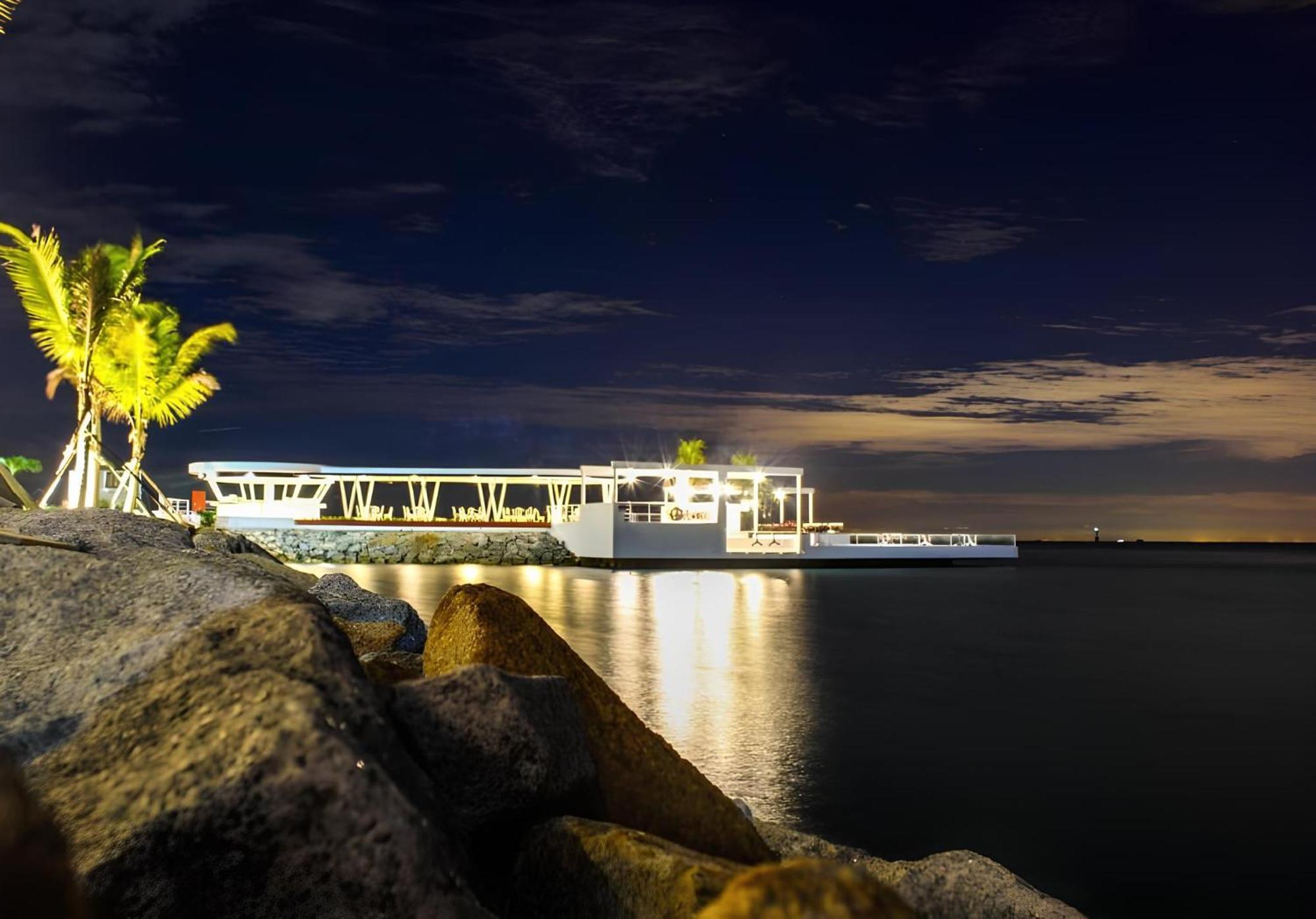 Doulos Phos The Ship Hotel Lagoi Dış mekan fotoğraf