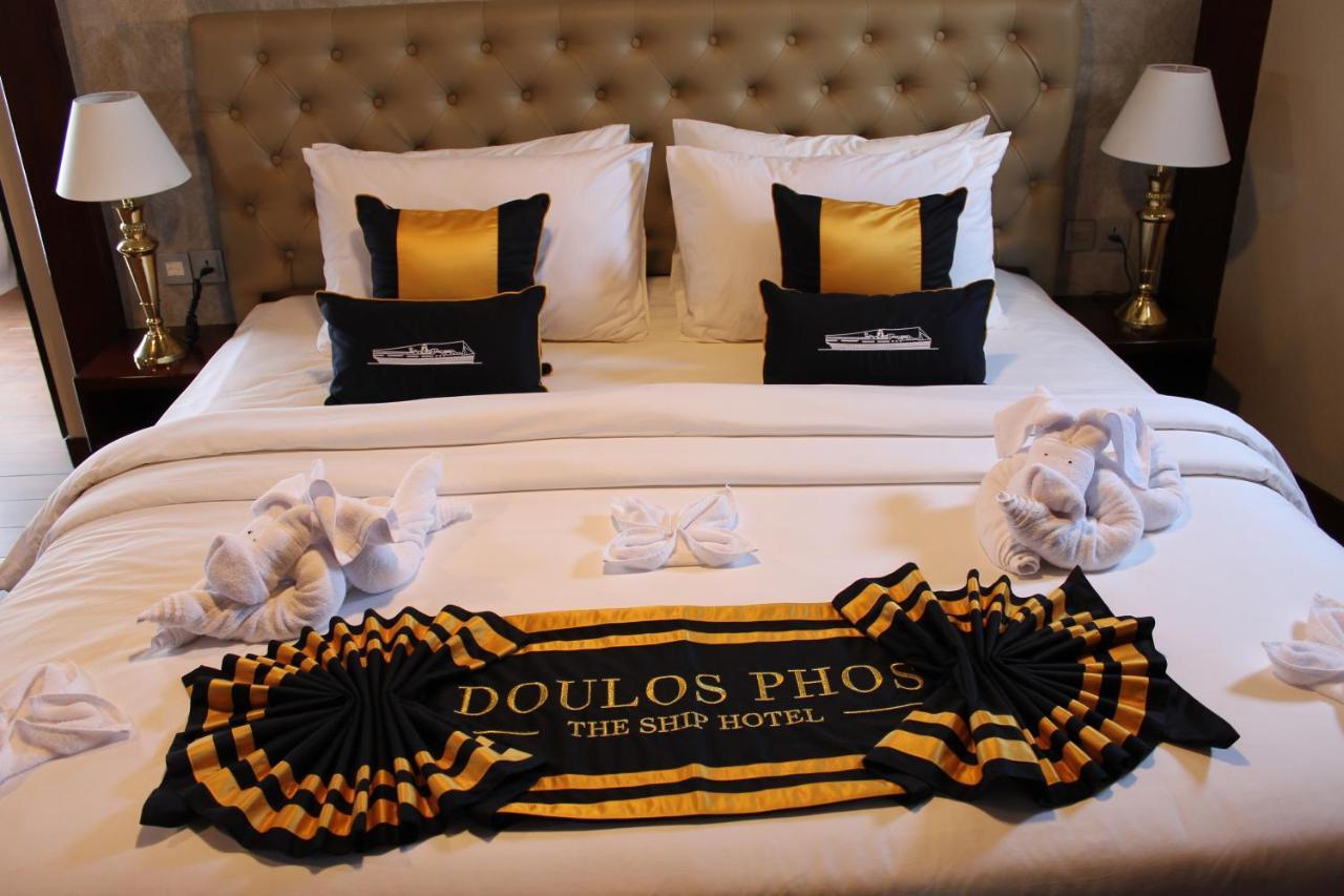 Doulos Phos The Ship Hotel Lagoi Dış mekan fotoğraf