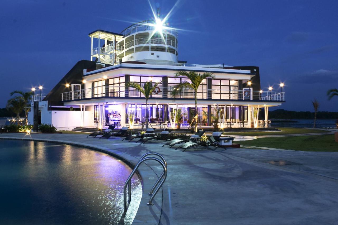 Doulos Phos The Ship Hotel Lagoi Dış mekan fotoğraf